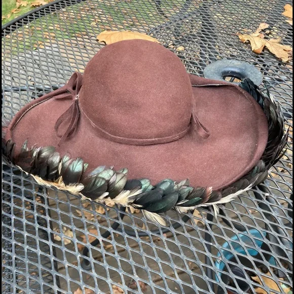 Vintage 1940s Mitzie Creations gorgeous brown wool hat with colored feathers Vintage 1940s Wool Hat With Feathers - Etsy main image 4